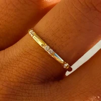 /public/photos/live/Solid Gold Moissanite Band-1123 (7).webp